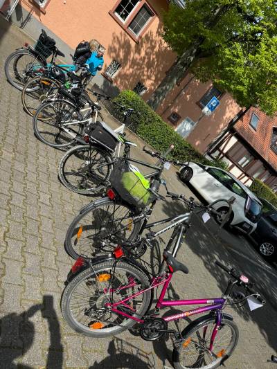 Reger Zulauf am Fahrradbasar mit gutem Angebot an Fahrrädern 