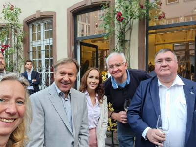 von links nach rechts: Petra Farr, Karel Ficko, Malika Amanbaeva, Willes Bender, Jürgen Geisel